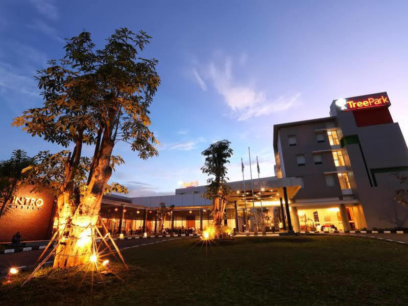 Treepark Banjarmasin Banjarmasin (South Kalimantan) Exterior foto
